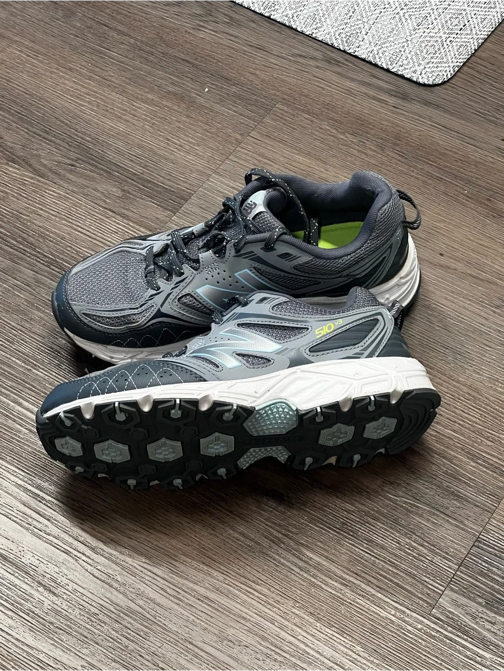 New Balance Men's Gray and Lime Athletic Running Shoes